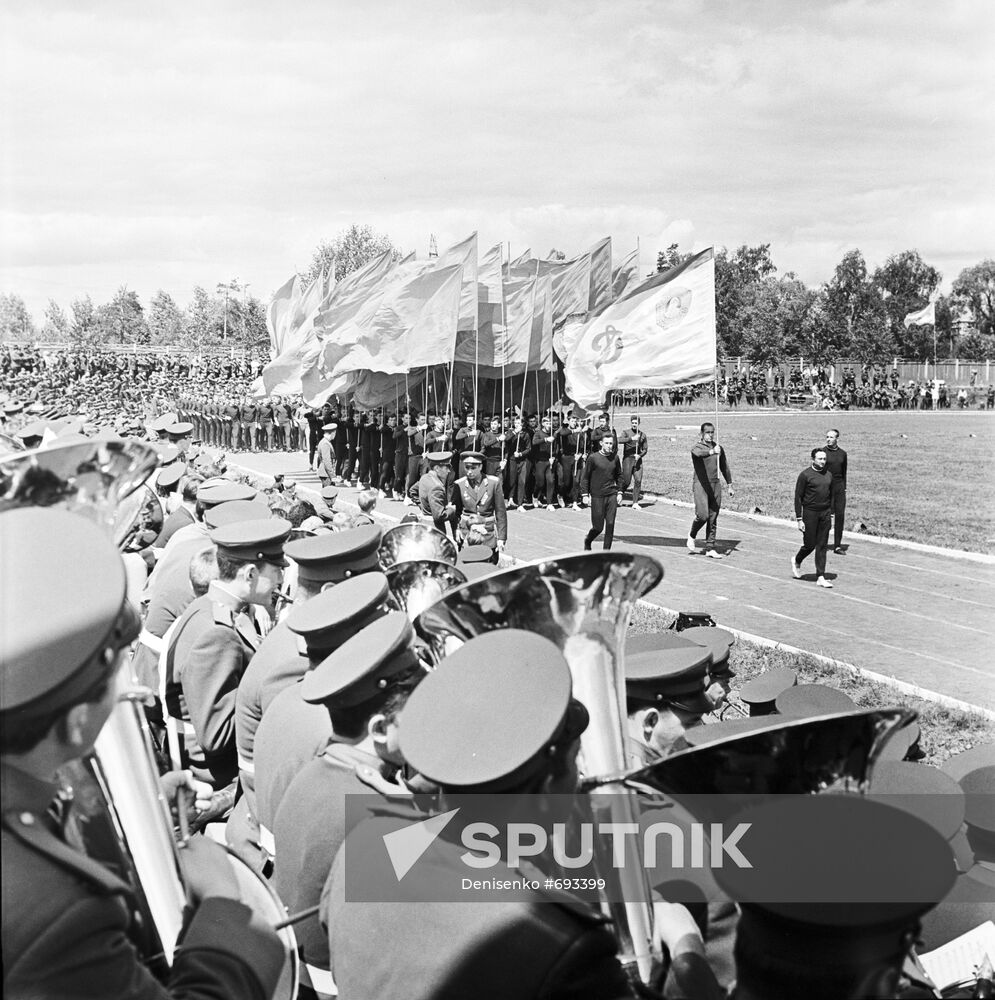 Physical fitness parade