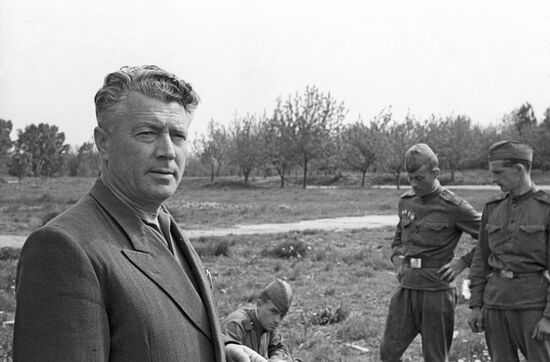 Retired colonel Grigory Volovelsky, governor of Brest fortress