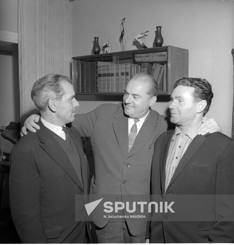 Former prisoners of concentration camp in Baby Yar