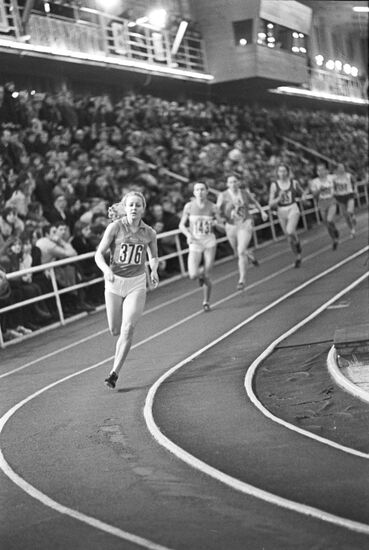 1976 USSR Winter Track and Field Championships