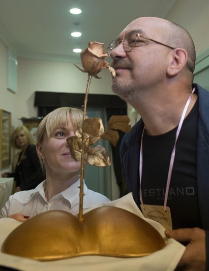 Sculptor Nikolai Cherednichenko