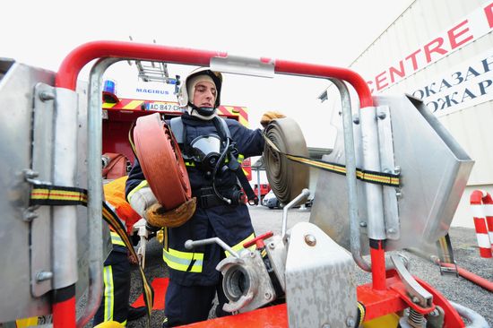Paris fire-fighting brigade training