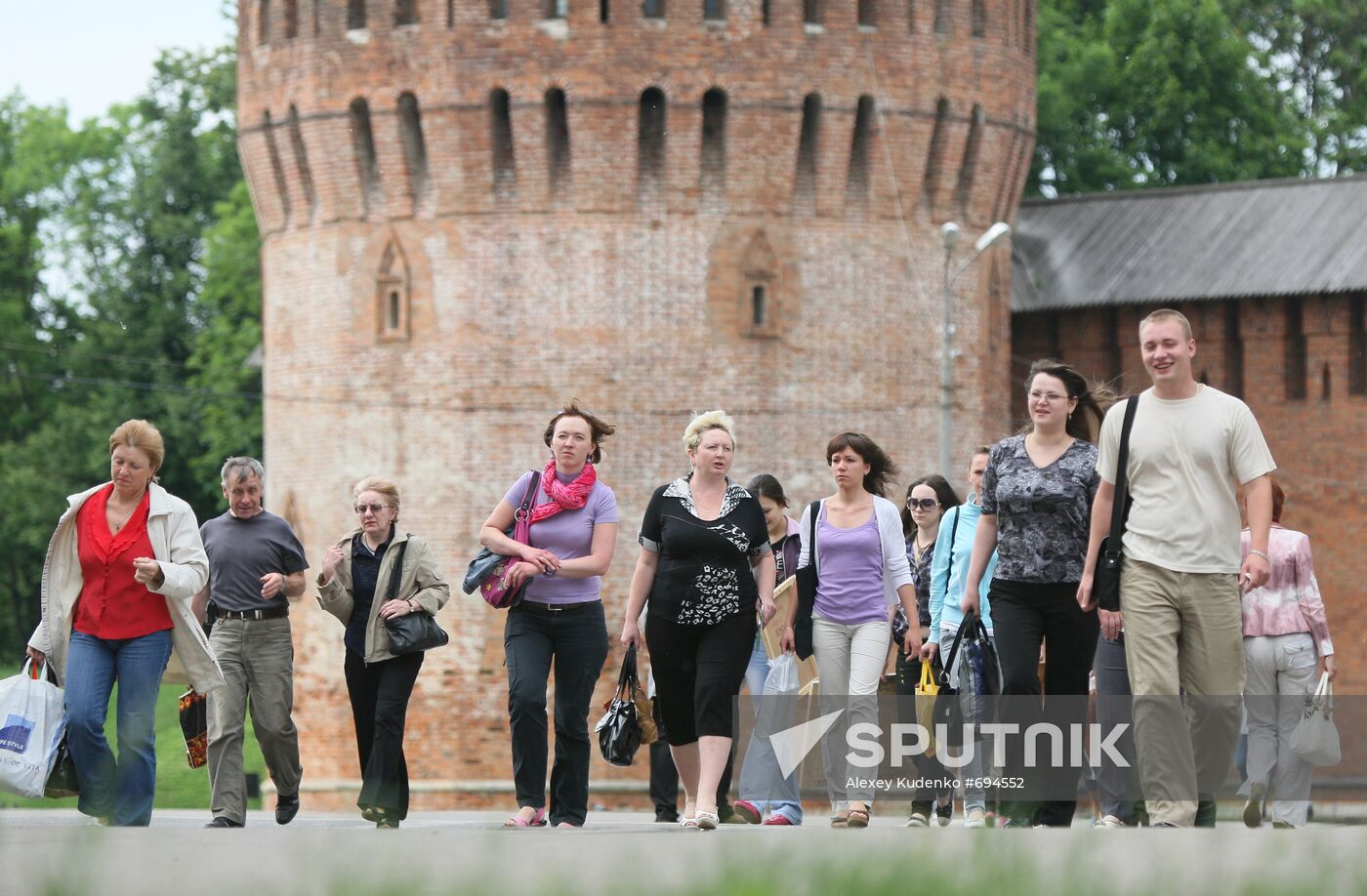 Smolensk residents by walls of Smolensk Fortress