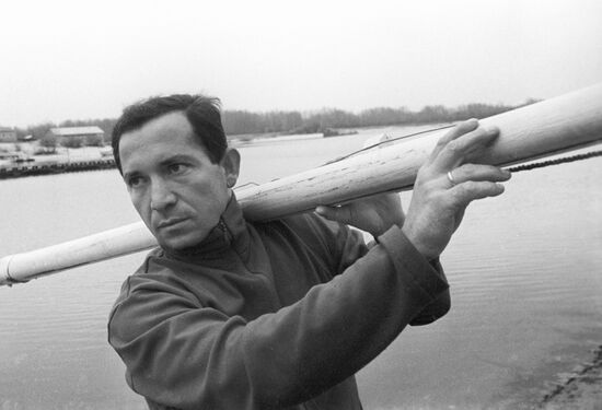 Soviet yachtsman Valentin Mankin