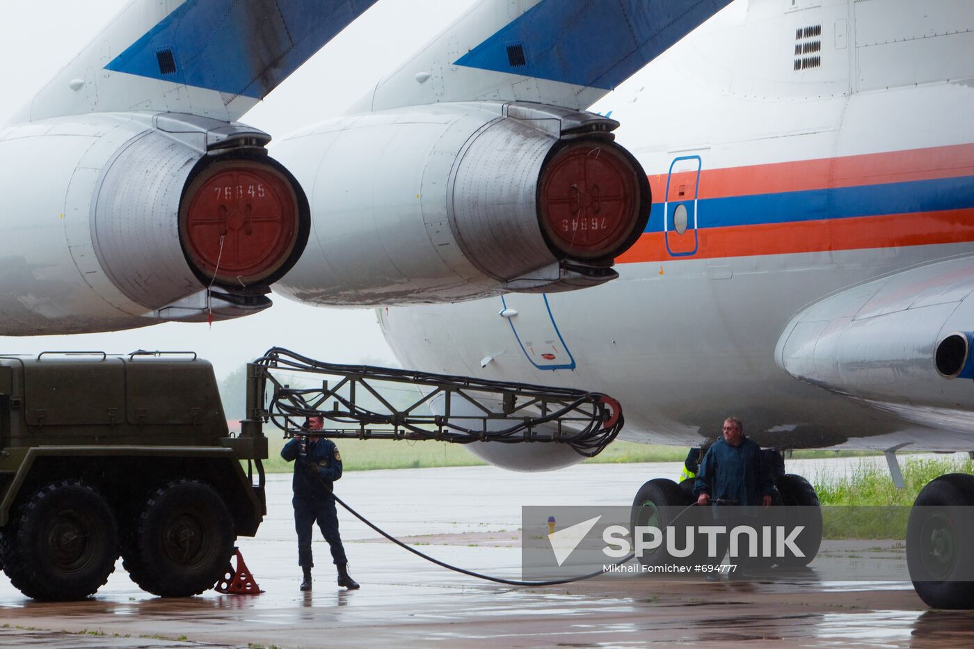 Russia's EMERCOM airplane delivers humanitarian aid to Bishkek