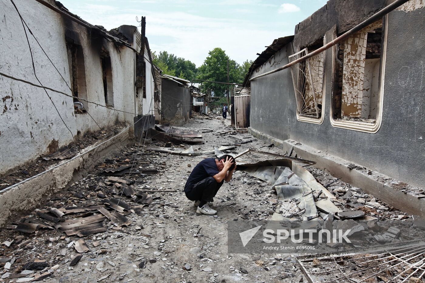 Kyrgyz village of Kyr-Aryk devastated by ethnic clashes