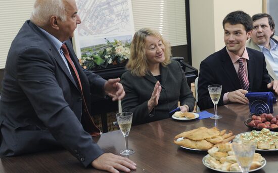 Mikhail Davydov and Carol Greider