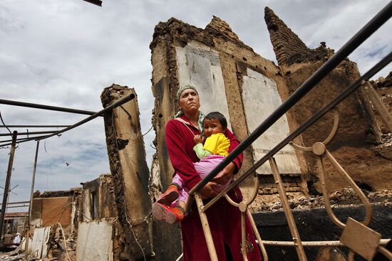 Kyrgyz village of Kyr-Aryk devastated by ethnic clashes