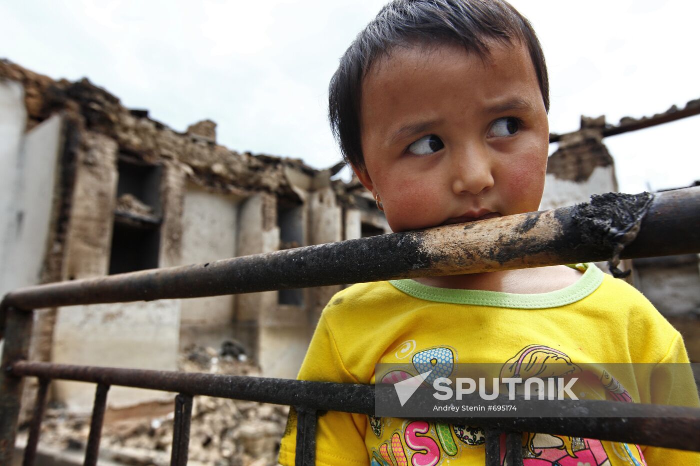 Kyrgyz village of Kyr-Aryk devastated by ethnic clashes