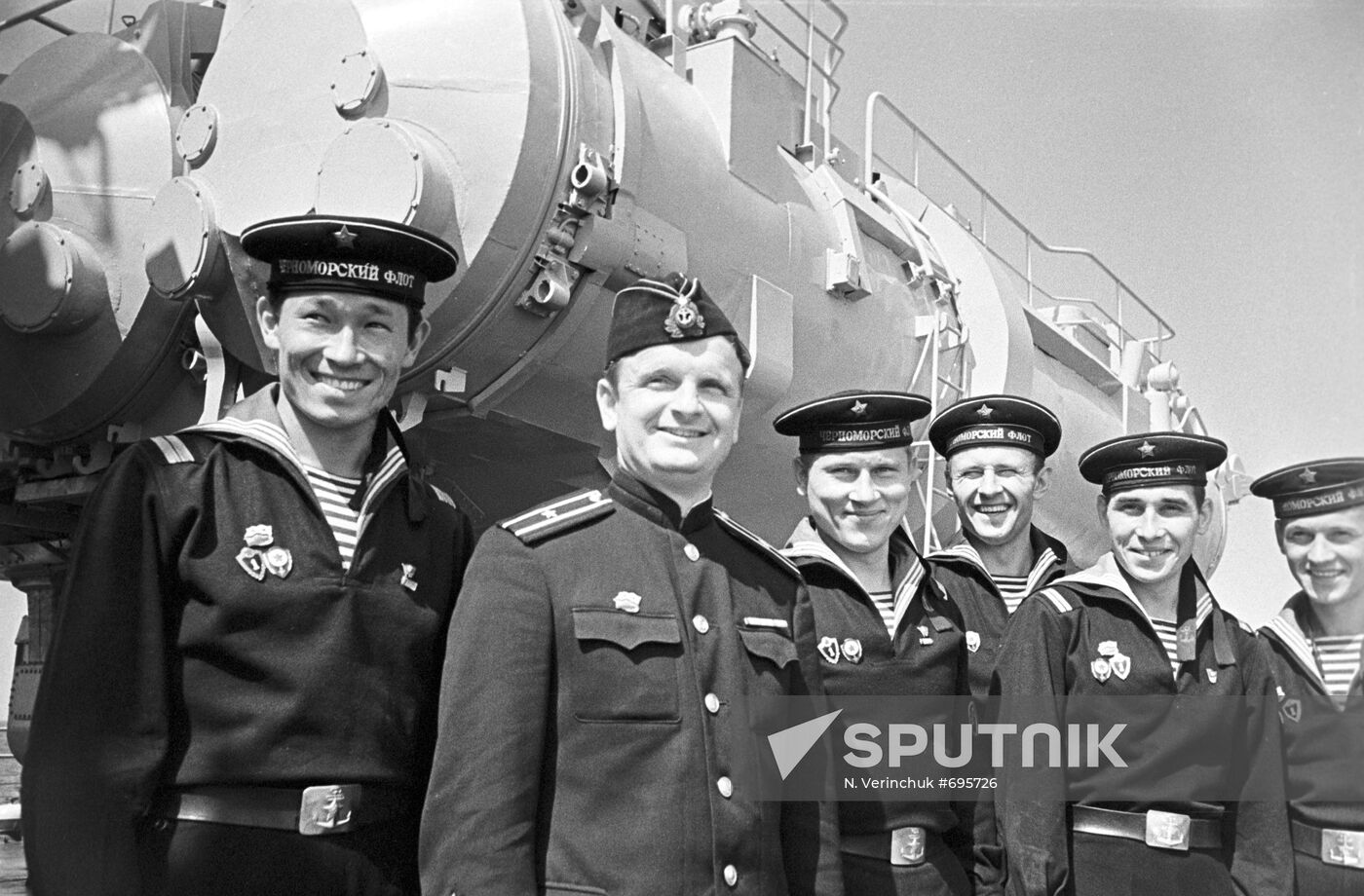 Crew members of the missile carrier cruiser Gnevny.