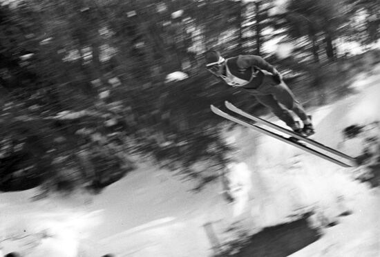 Ski jumping competition