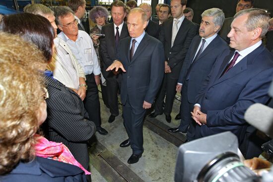Prime Minister Vladimir Putin visits TsAGi in Zhukovsky