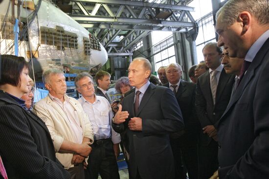 Prime Minister Vladimir Putin visits TsAGi in Zhukovsky