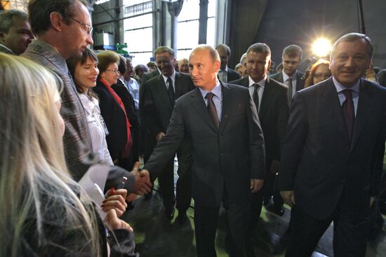 Prime Minister Vladimir Putin visits TsAGi in Zhukovsky