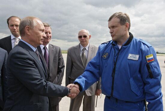 Prime Minister Vladimir Putin visits TsAGi in Zhukovsky