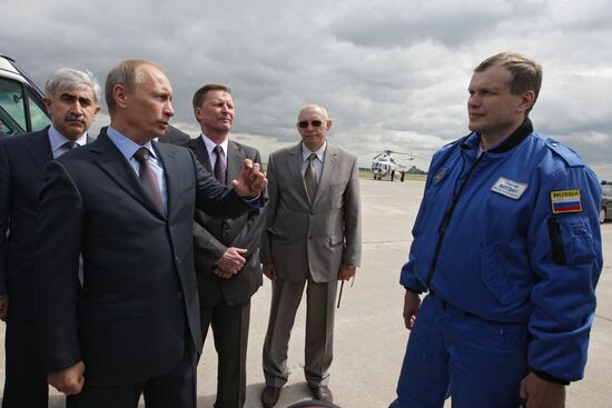 Prime Minister Vladimir Putin visits TsAGi in Zhukovsky