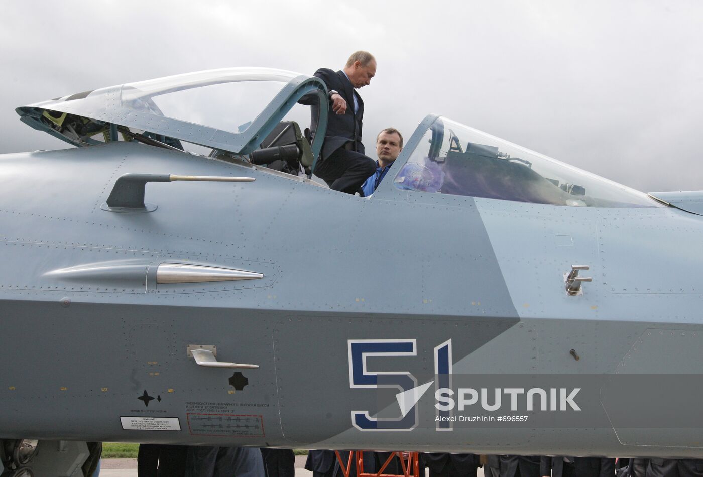 Prime Minister Putin visits TsAGI in Zhukovsky