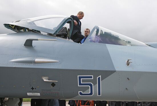 Prime Minister Putin visits TsAGI in Zhukovsky