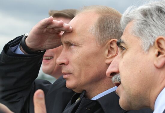 Prime Minister Putin visits TsAGI in Zhukovsky
