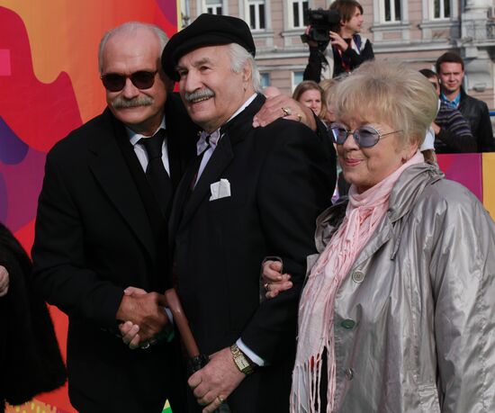 Nikita Mikhalkov, Vladimir Zeldin and Ivetta Kapralova