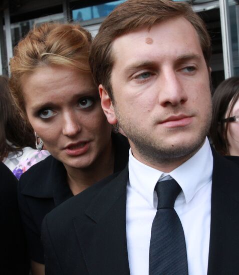 Rezo Gigineishvili, Nadezhda Mikhalkova