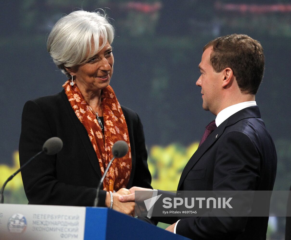 Dmitry Medvedev, Christine Lagarde