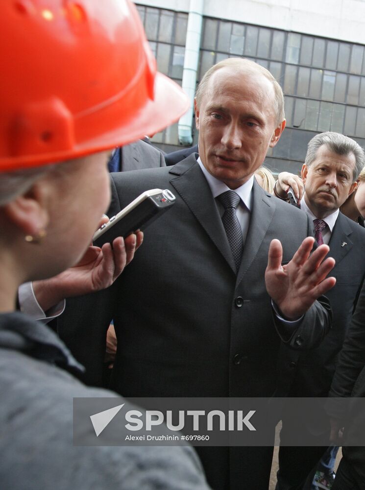 Vladimir Putin on working visit to Yaroslavl region