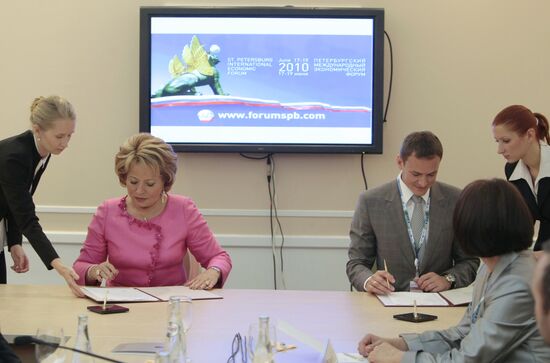 Valentina Matviyenko and Pyotr Rodionov