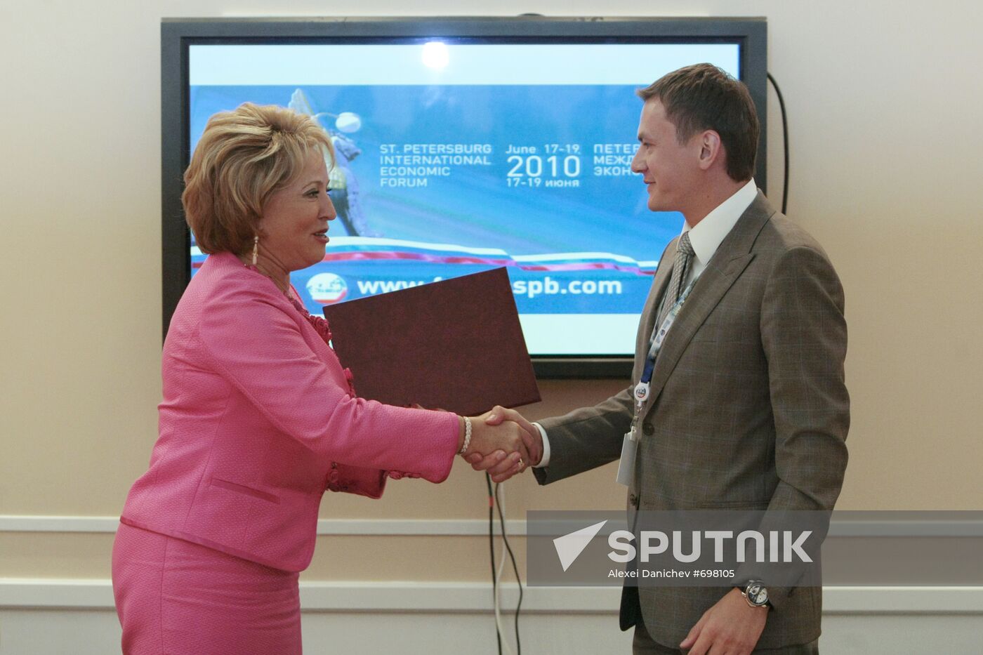 Valentina Matviyenko and Pyotr Rodionov