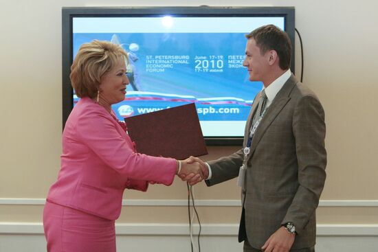 Valentina Matviyenko and Pyotr Rodionov