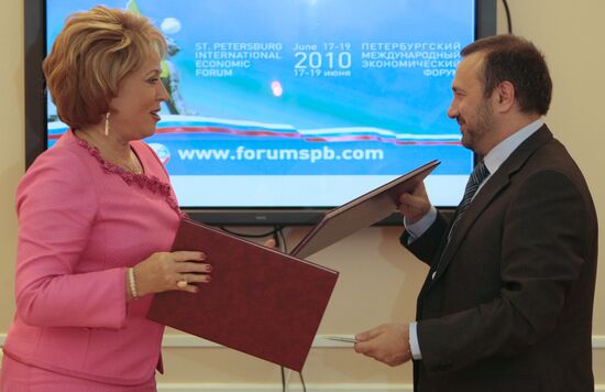 Valentina Matviyenko and Dmitry Morozov