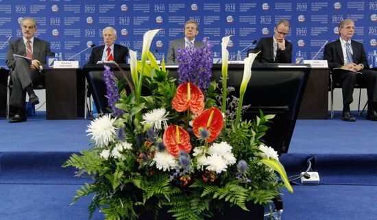 Managing Government Debt panel session