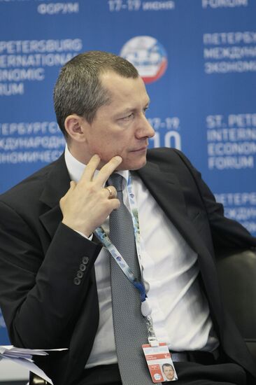 Andrei Sharonov