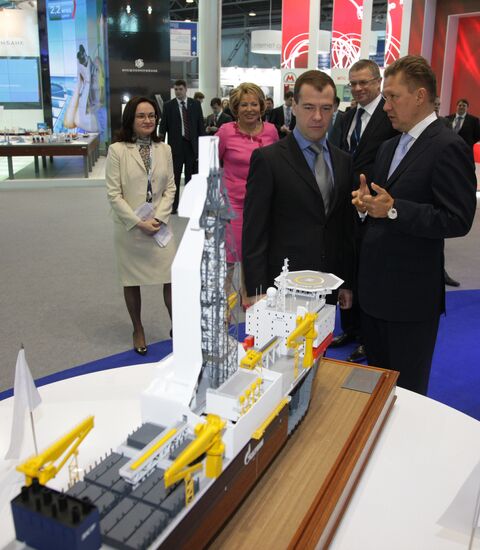 Dmitry Medvedev's visit to St. Petersburg: Day 3