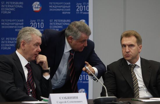 Sergei Sobyanin, Mikhail Kovalchuk and Igor Shuvalov