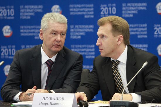 Sergei Sobyanin and Igor Shuvalov