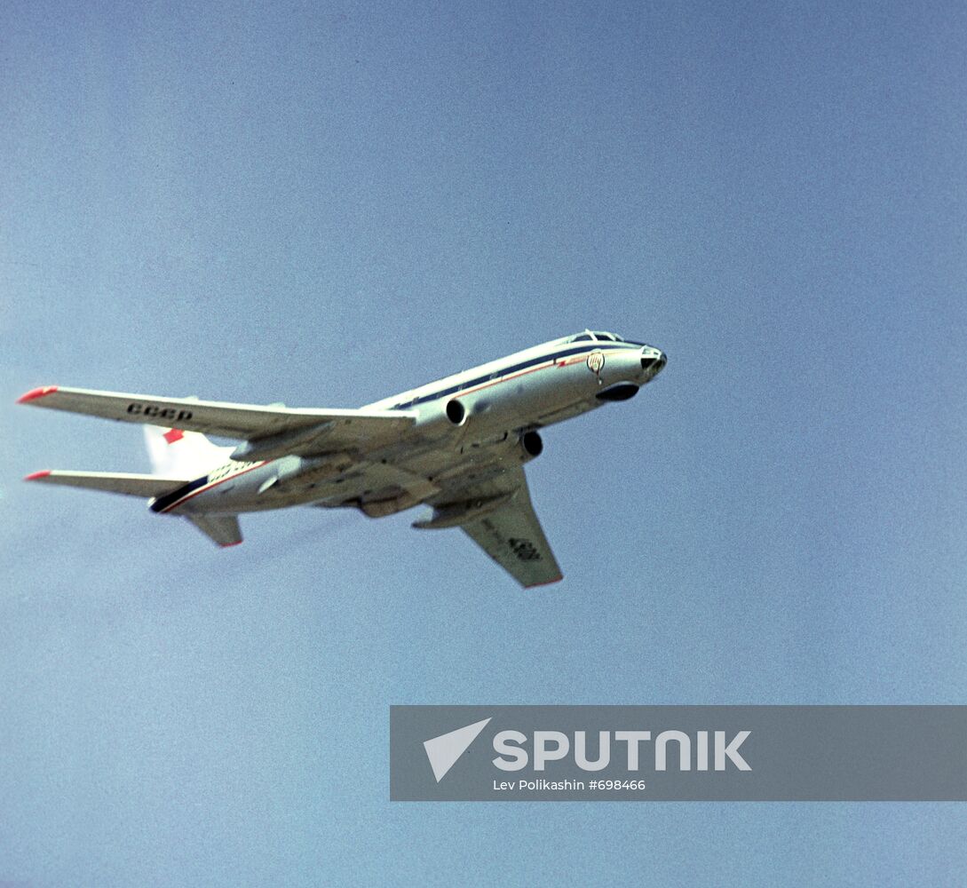 TU-124 air liner in flight
