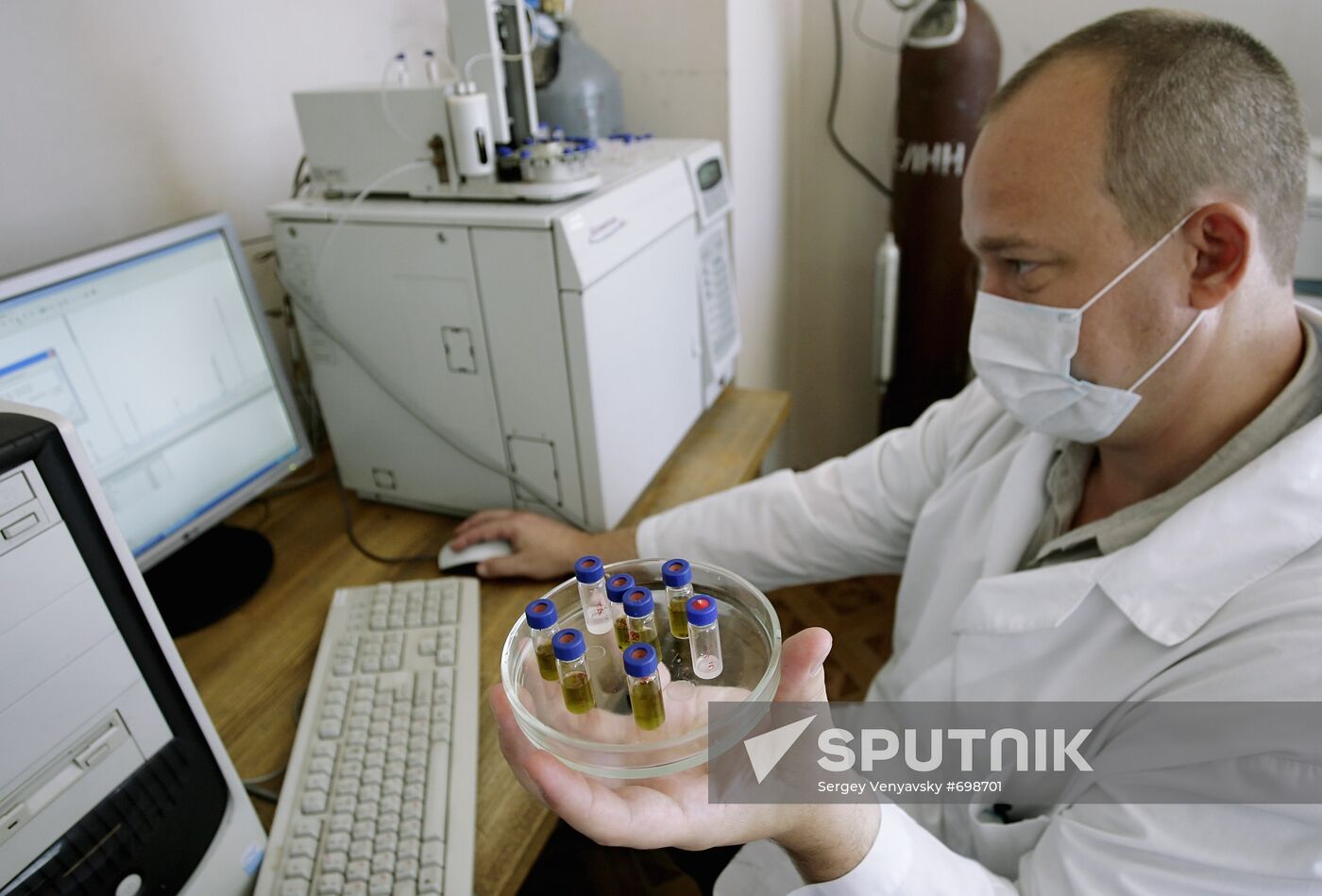 Chemical analysis of narcotic substances