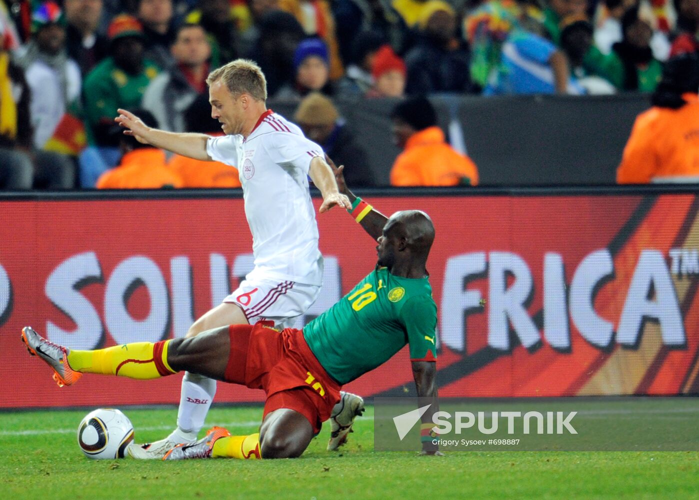2010 FIFA World Cup. Cameroon vs. Denmark