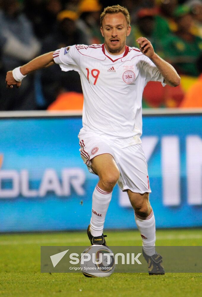 2010 FIFA World Cup. Cameroon vs. Denmark