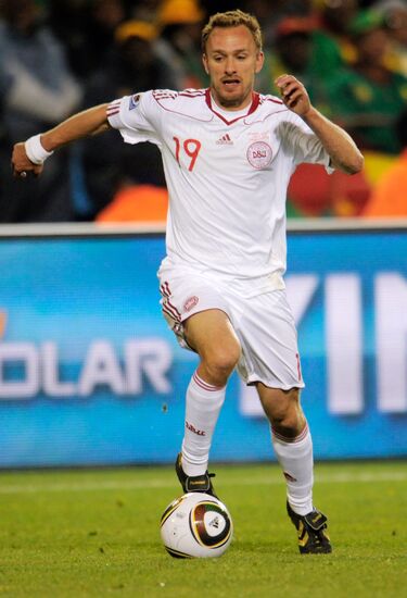 2010 FIFA World Cup. Cameroon vs. Denmark