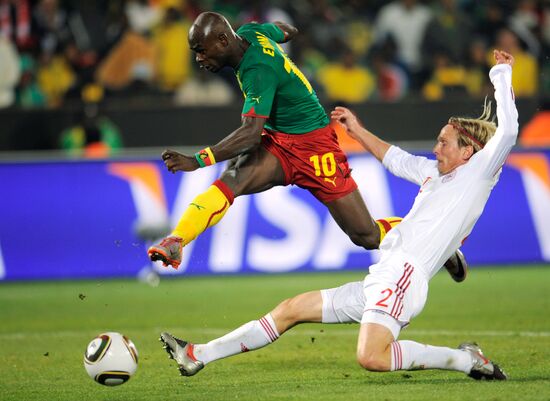 2010 FIFA World Cup. Cameroon vs. Denmark