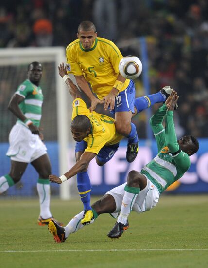 2010 FIFA World Cup. Brazil vs. Cote d'Ivoire