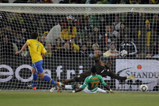 2010 FIFA World Cup. Brazil vs. Cote d'Ivoire