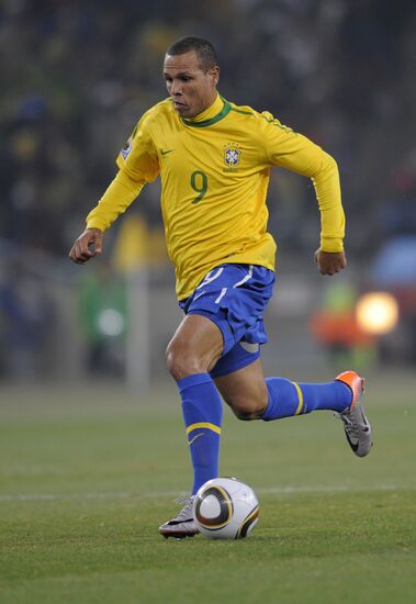 2010 FIFA World Cup. Brazil vs. Cote d'Ivoire