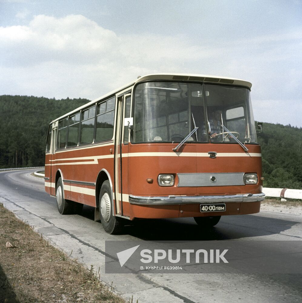 Soviet LAZ-695 N bus