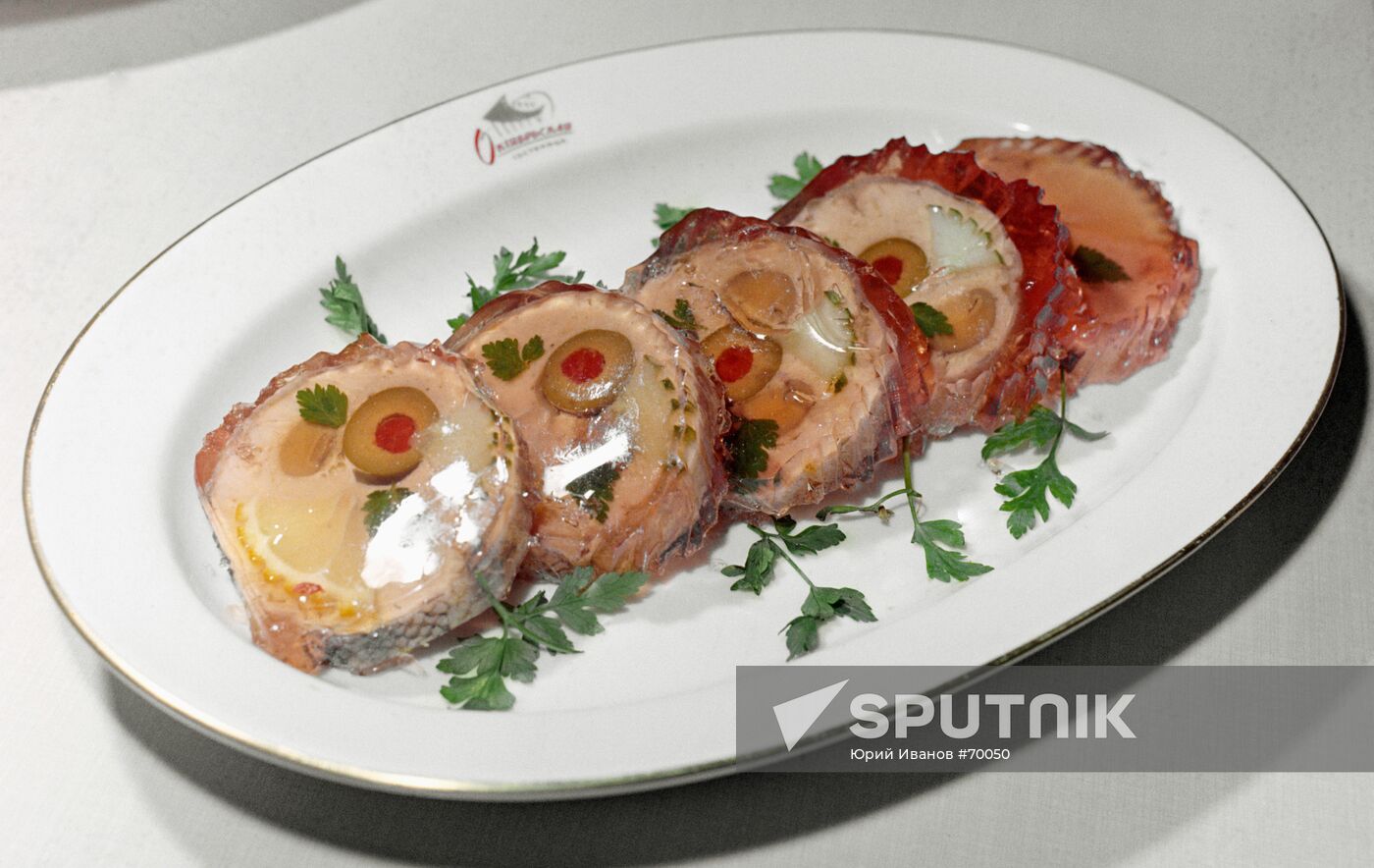 PIKE PERCH JELLIED DISH