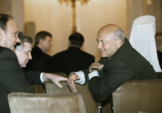 LUZHKOV ZYUGANOV RYZHKOV