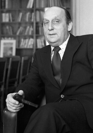 ARBATOV 