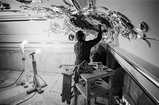 RESTORATION AMBER ROOM